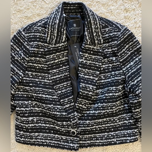BAGATELLE black white long sleeve cropped blazer jacket small s NWT - Picture 2 of 7